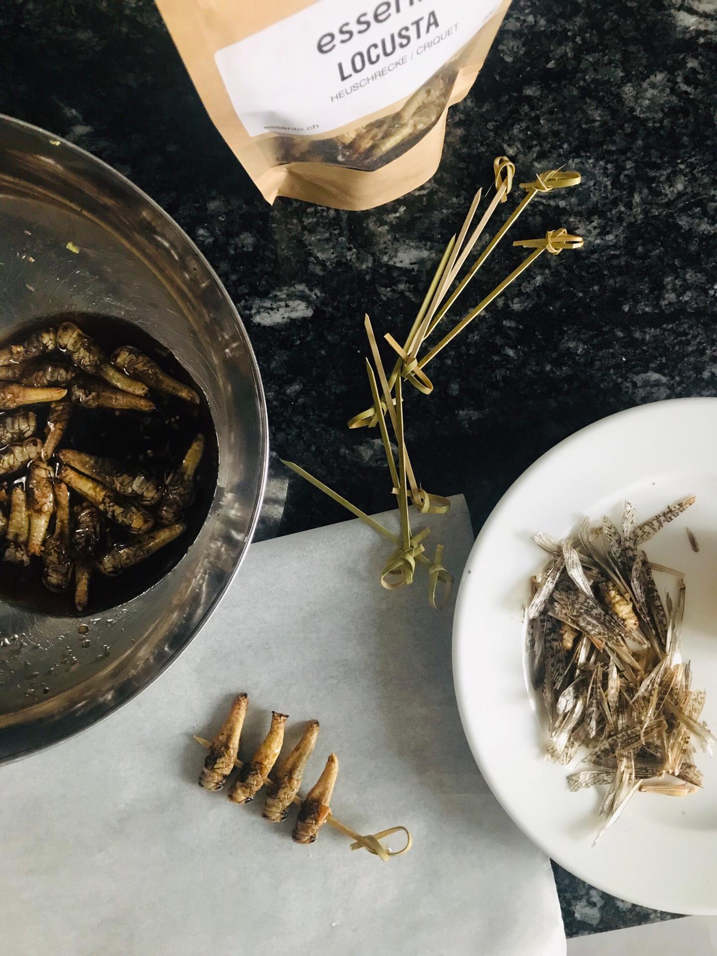 Locusta (grasshopper), dried